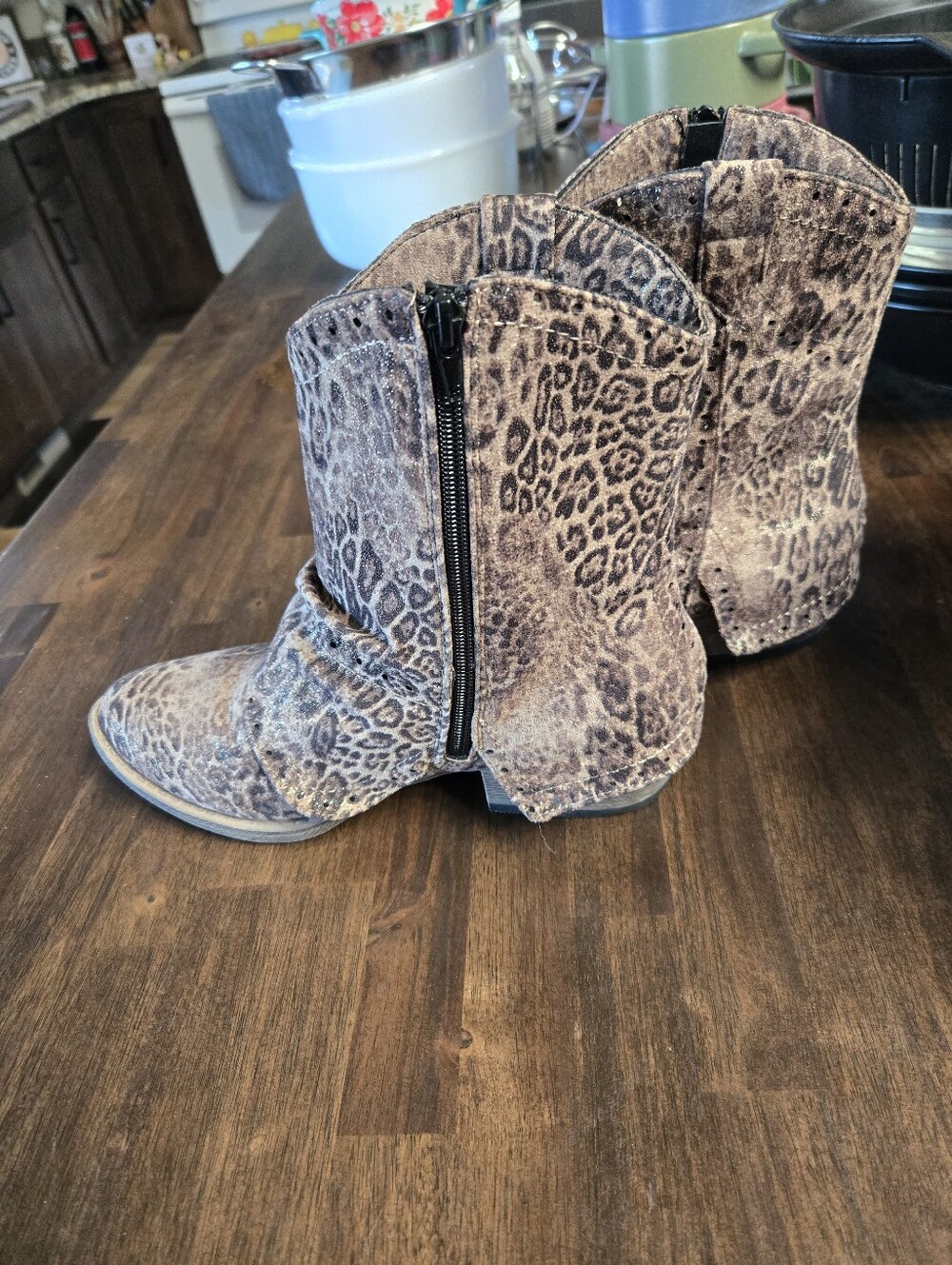 Very G Booties - Picture 3 of 6